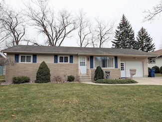 318 E Gary St, Bay City, MI 48706