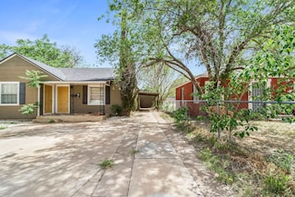 2213 27th St Unit Rear, Lubbock, TX 79411