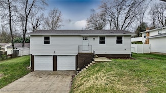494 Moore Rd, Akron, OH 44319