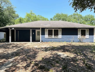 5 Circle p, Orange, TX 77630