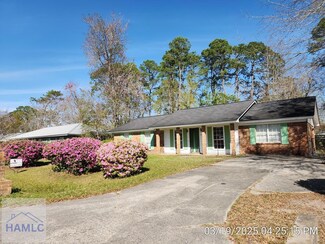 106 Cedar St, Hinesville, GA 31313