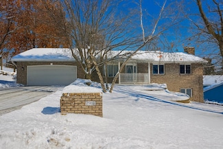 7910 Banks Path, Inver Grove Heights, MN 55077