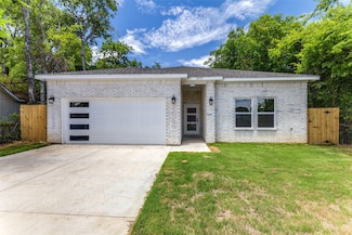 4715 Ramey Ave, Fort Worth, TX 76105