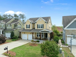 233 Pointe Park Cir, Holly Springs, NC 27540