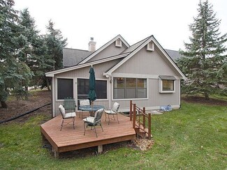 2500 Country Village Ct, Ann Arbor, MI 48103