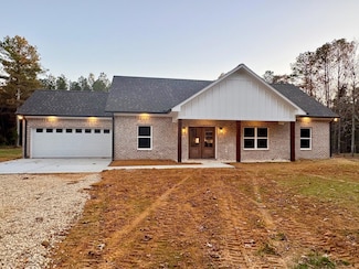 30004 Oak Ln, Aberdeen, MS 39730