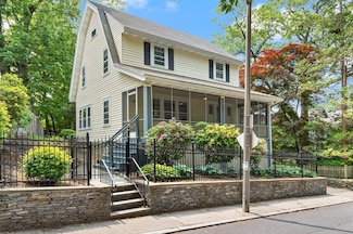 51 Southbourne Rd, Jamaica Plain, MA 02130