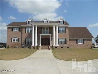 405 S Horsepen Dr, Harrells, NC 28444