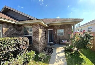 807 E 24th St, Lynn Haven, FL 32444