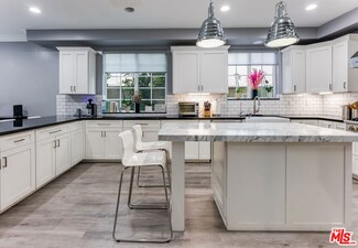 11640 Morrison St, North Hollywood, CA 91601
