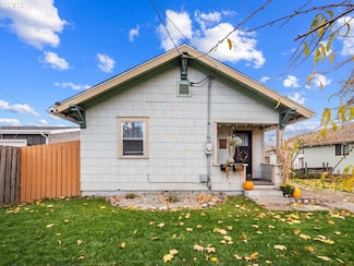 1804 Z Ave, La Grande, OR 97850