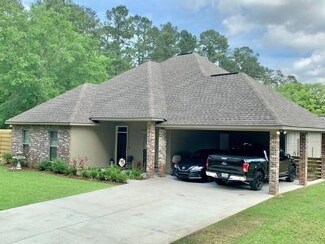24320 Saint Cyr Ln, Springfield, LA 70462
