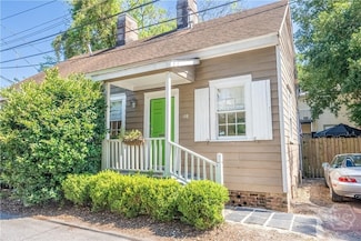 108 W Duffy Ln, Savannah, GA 31401