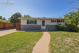 1732 Comanche Rd, Pueblo, CO 81001