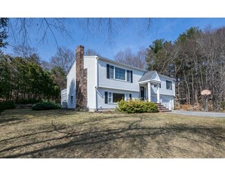 17 Berrywood Ln, South Hamilton, MA 01982