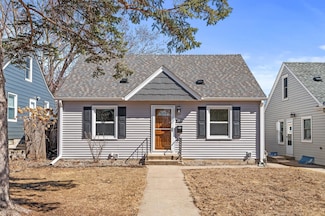 2809 Hampshire Ave S, Saint Louis Park, MN 55426