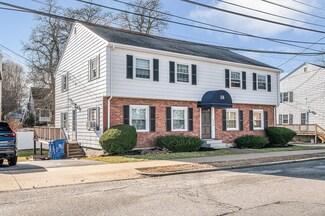 16 Richardson St Unit D, Wakefield, MA 01880