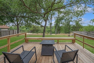 1004 Scenic Dr, Georgetown, TX 78626