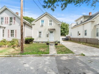 77 Seamans St, Providence, RI 02908