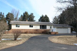 7611 S Circle Dr, Wisconsin Rapids, WI 54494