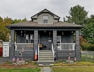 203 Sanderson St, Throop, PA 18512