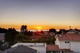 1039 Van Nuys St, San Diego, CA 92109