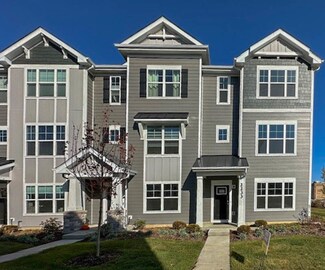 2233 Glacier St, Mundelein, IL 60060