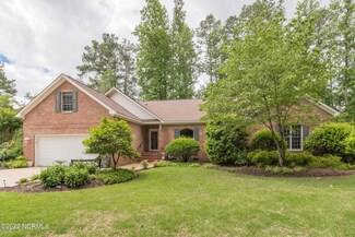402 Potomac Dr, Chocowinity, NC 27817