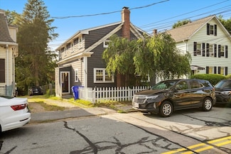 305 Cohannet St, Taunton, MA 02780