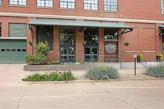 905 3rd St SE Unit 305, Cedar Rapids, IA 52401