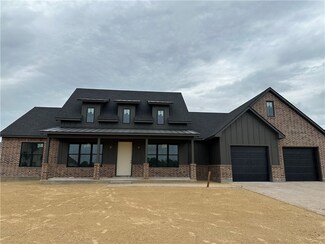 4809 Foxglove Ct, College Station, TX 77845