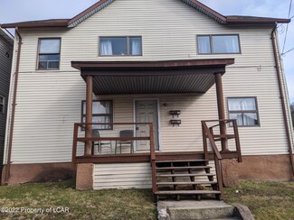 810 Main St, Avoca, PA 18641