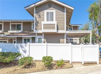 1650 S Campus Ave Unit 17, Ontario, CA 91761