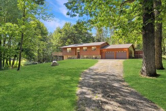 3874 323rd Ave NE, Cambridge, MN 55008