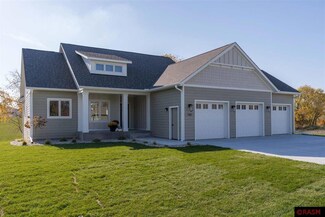 140 140 Butler Falls Rd, Mankato, MN 56001
