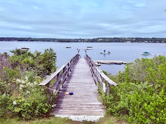 49 Dipper Cove Rd, Orrs Island, ME 04066