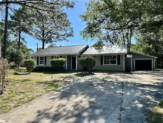 1301 Riverside Ave, Waycross, GA 31501