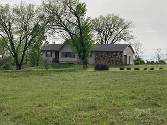 7963 County Road 483, Birch Tree, MO 65438