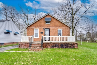 5657 Harrison Ave, Maple Heights, OH 44137