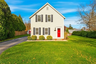 128 Rodman St, Wakefield, RI 02879