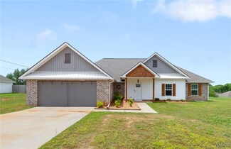 164 Rob Lee St, Moundville, AL 35474
