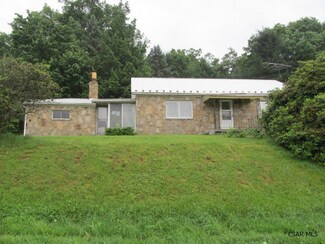 364 Turkeyfoot Trail Rd, Markleton, PA 15551