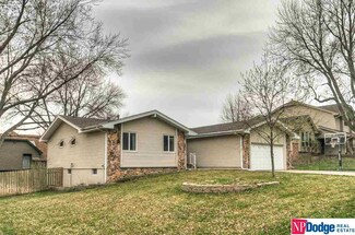 1107 N Beadle St, Papillion, NE 68046