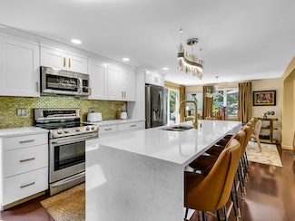 188 Atlantic St, Gloucester, MA 01930