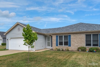 906 Whitetail Ln Unit A, Sandwich, IL 60548