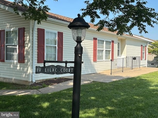 19 Lilac Ct, New Hope, PA 18938