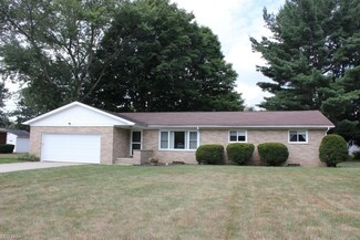 5042 Laddie Dr, Akron, OH 44319