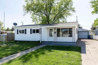 805 Burdette St, Mishawaka, IN 46544