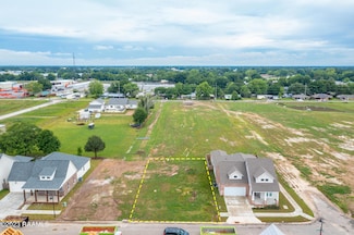 225 Trail Pointe Dr, Scott, LA 70583