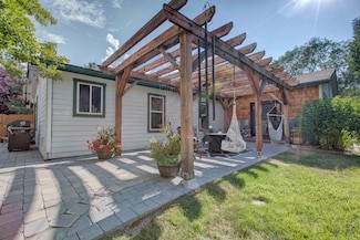 201 Lollipop Ln, Bellevue, ID 83313